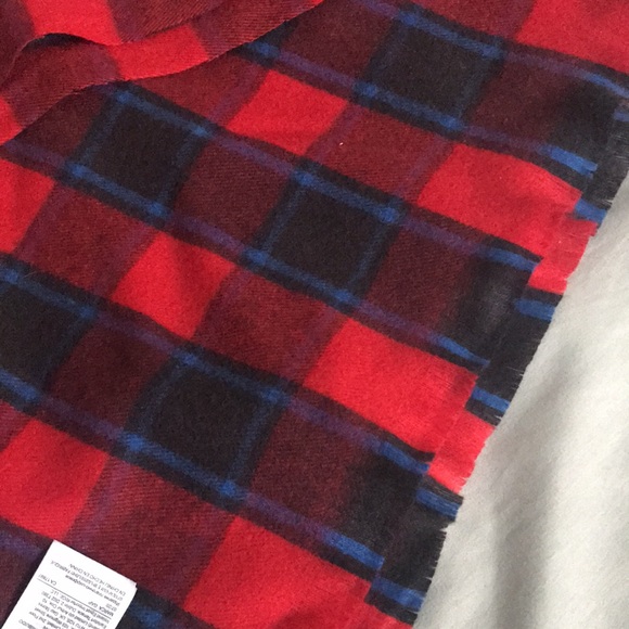 NWT men’s GAP scarf - Picture 4 of 4